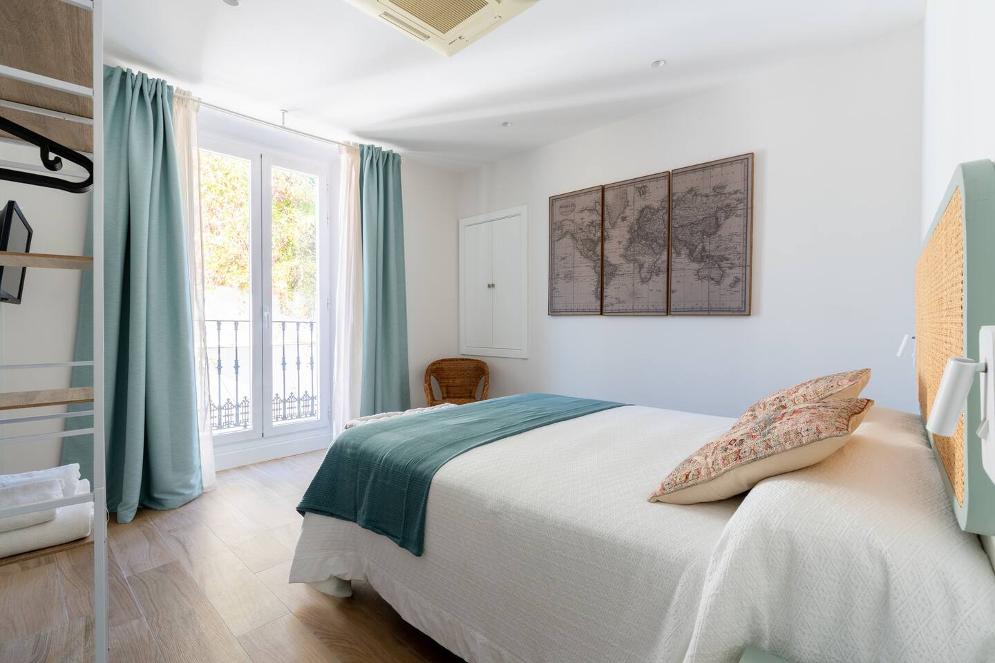 Santa Barbara Center Suites - SevilleBNB